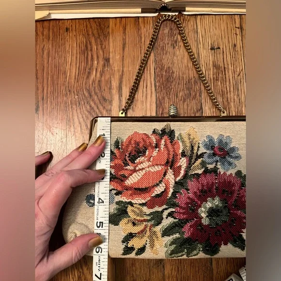 Vintage Tapestry Needlepoint Floral Purse - Picture 5 of 7